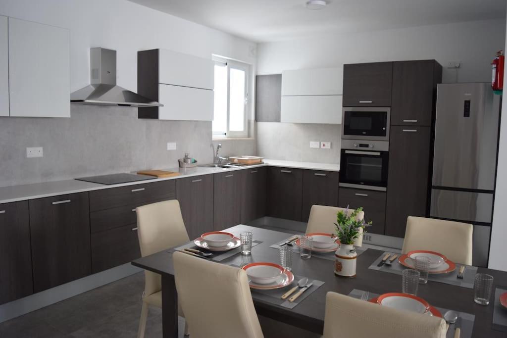 Lovely 3-Bedroom Apartment In L-Iklin Экстерьер фото